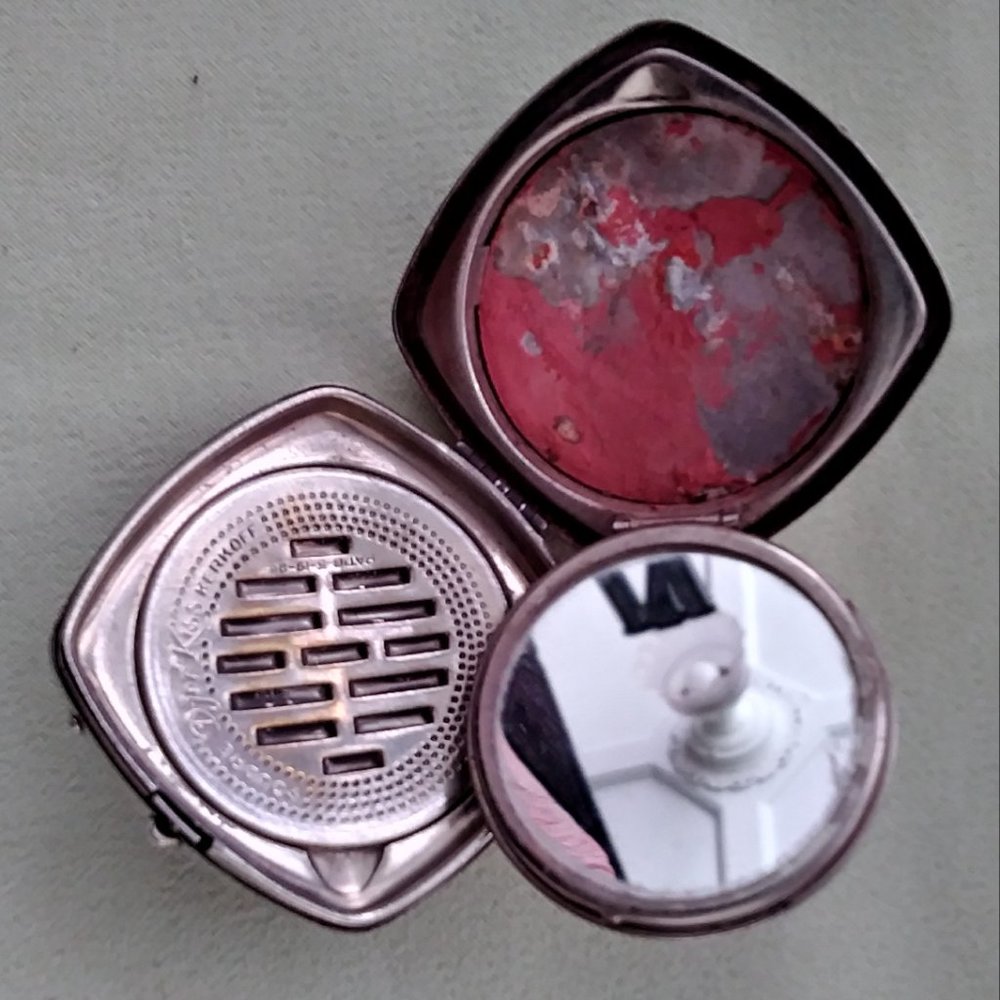 Silver Plated Ladies Compact Fairies  Art Nouveau - Picture 4 of 4